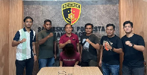 Cekcok Usai Kecelakaan, Pria di Banda Aceh Tikam Pengendara Motor hingga Dilarikan ke RSUZA
