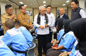 Kemnaker Latih Pekerja Terdampak PHK agar Siap Kerja atau Berwirausaha
