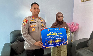 Dirbinmas Polda Aceh Serahkan Beasiswa Ustaz Adi Hidayat dan Sahabat untuk Hafiz Al-Qur&rsquo;an