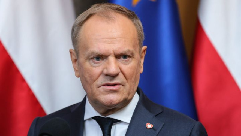 Polandia Gelar Rapat Darurat, PM Donald Tusk dan Menhan Diancam Serangan