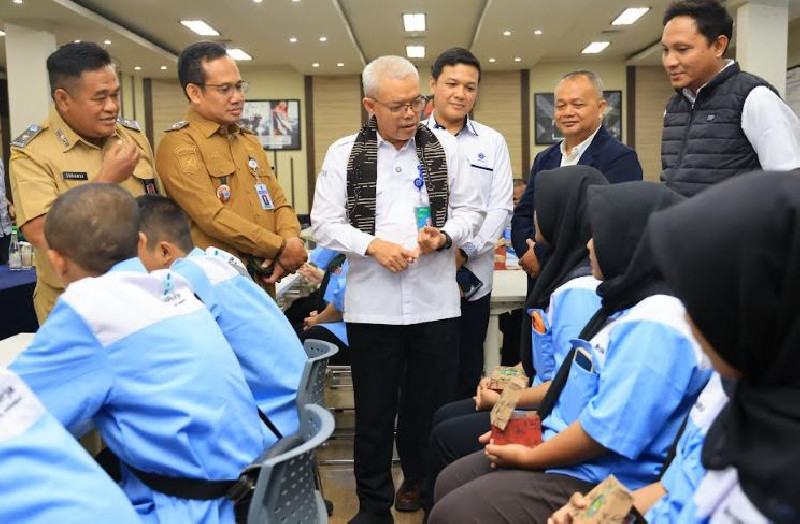 Kemnaker Latih Pekerja Terdampak PHK agar Siap Kerja atau Berwirausaha