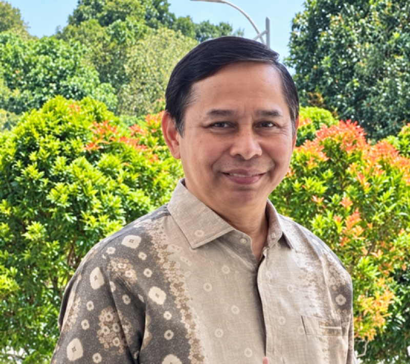 Ketika Otak dan Otot Berebut Kekuasaan