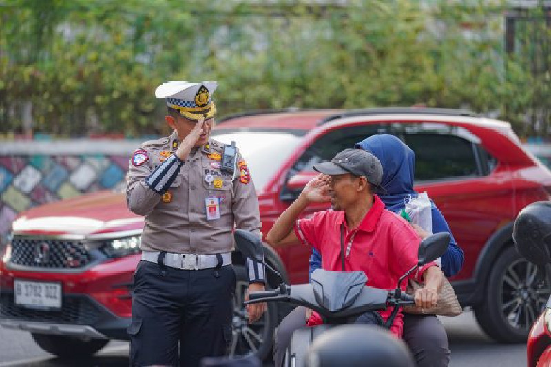 Korlantas Perkuat Pengawasan ETLE, Pengendara Tanpa Helm SNI Jadi Sasaran
