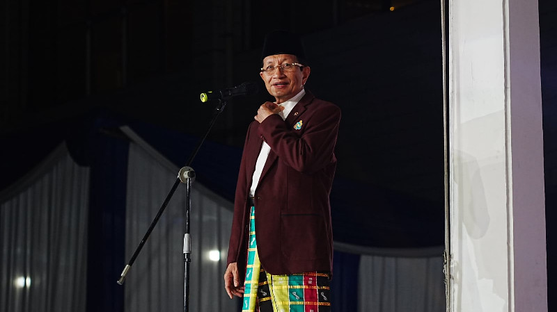Menag: Sarung dan Peci Bukan Sekadar Pakaian, tapi Identitas Bangsa