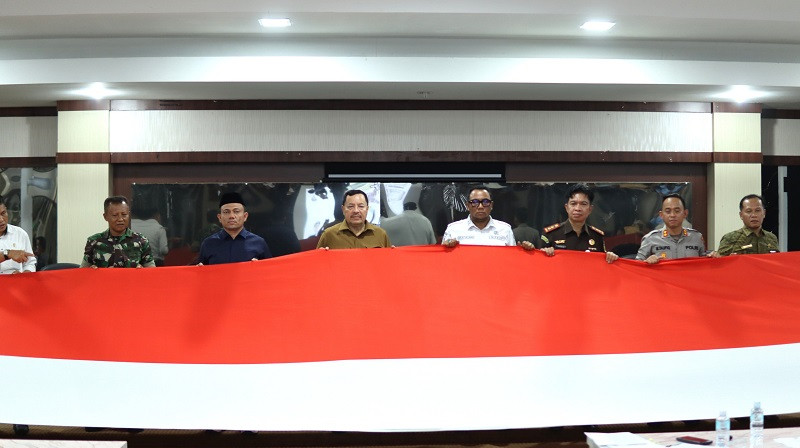 Nagan Raya Bidik Rekor MURI, Bendera Merah Putih 24 Km di Hari Pahlawan